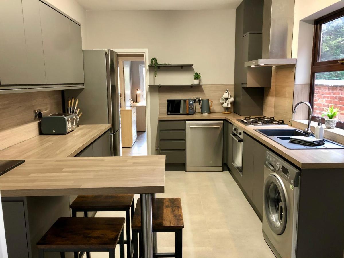 Executive Or Large Family 5-Bed House - Hosted By Hutch Lifestyle Villa Coventry Kültér fotó