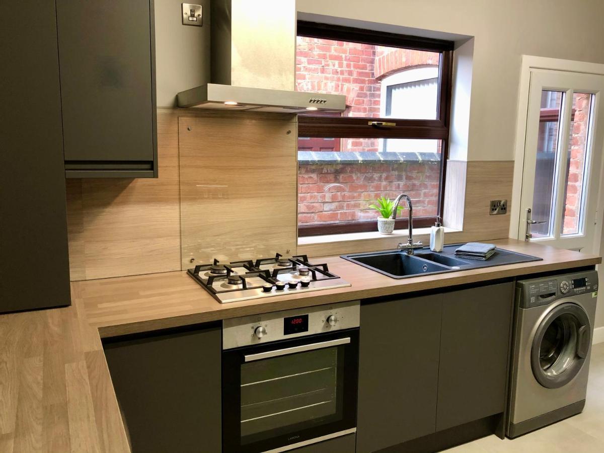 Executive Or Large Family 5-Bed House - Hosted By Hutch Lifestyle Villa Coventry Kültér fotó