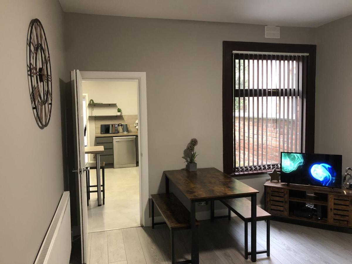 Executive Or Large Family 5-Bed House - Hosted By Hutch Lifestyle Villa Coventry Kültér fotó