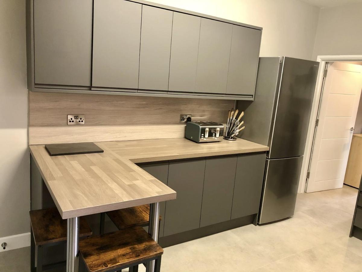 Executive Or Large Family 5-Bed House - Hosted By Hutch Lifestyle Villa Coventry Kültér fotó