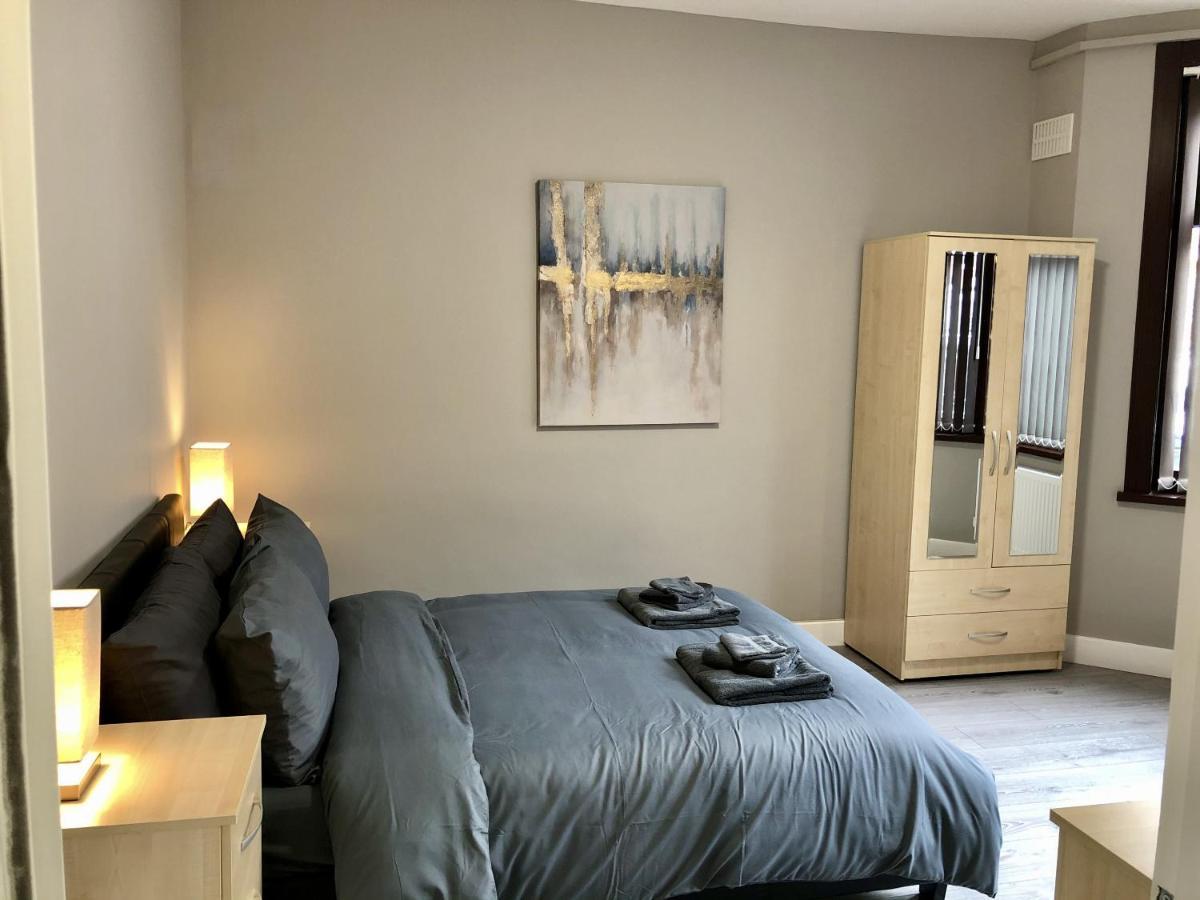 Executive Or Large Family 5-Bed House - Hosted By Hutch Lifestyle Villa Coventry Kültér fotó