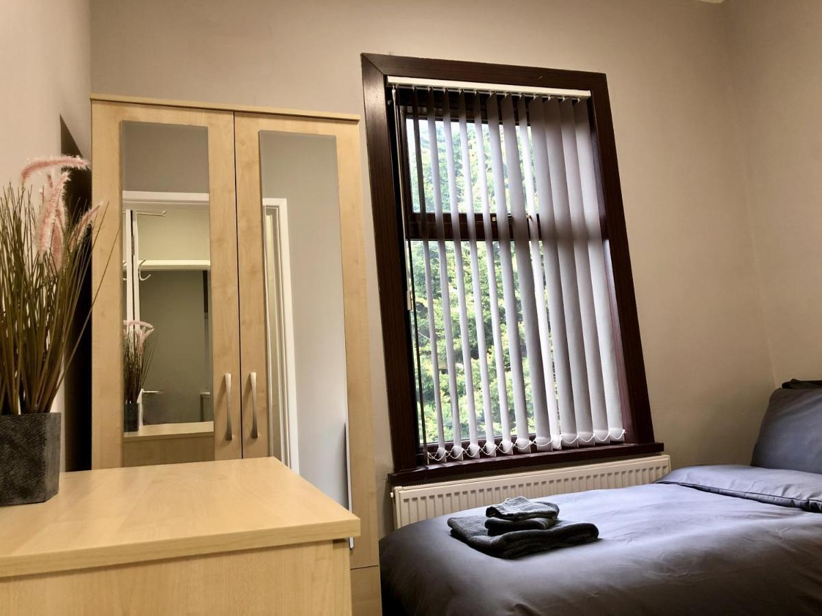 Executive Or Large Family 5-Bed House - Hosted By Hutch Lifestyle Villa Coventry Kültér fotó