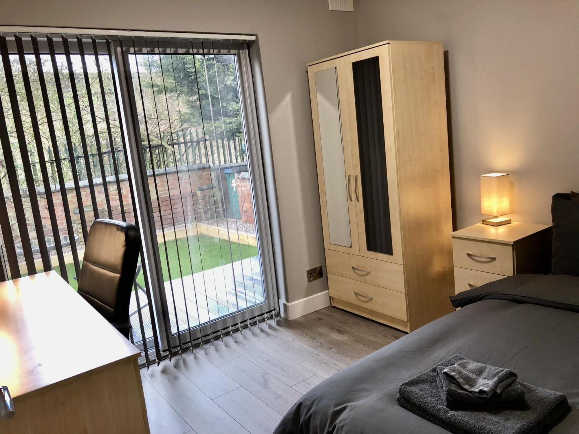 Executive Or Large Family 5-Bed House - Hosted By Hutch Lifestyle Villa Coventry Kültér fotó