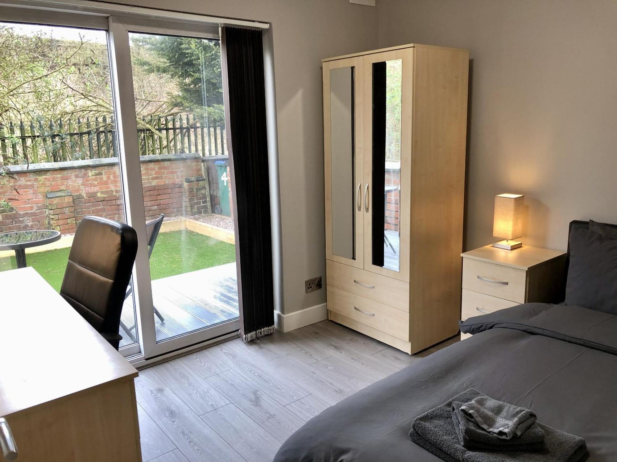 Executive Or Large Family 5-Bed House - Hosted By Hutch Lifestyle Villa Coventry Kültér fotó